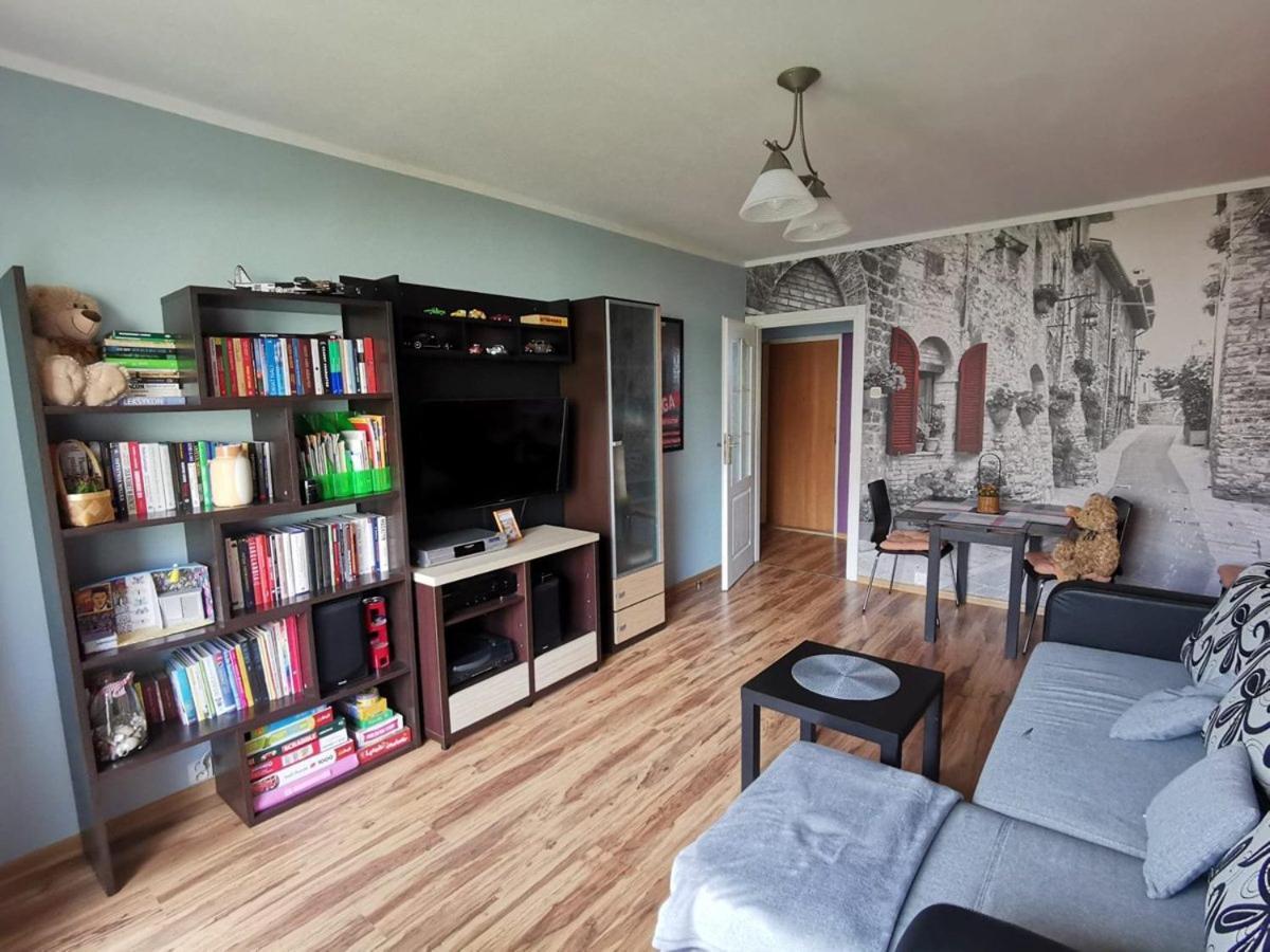 Kwadrat Maja Apartment วาลบ์จิก ภายนอก รูปภาพ